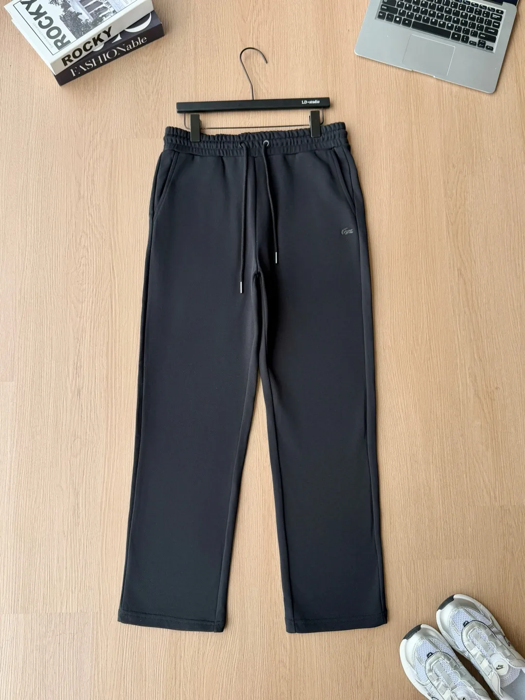 2026 Summer In Stock New Arrival is on the market in large quantities🎆👏👏 LACOSTE 360g terry tripe flat sweatpants Style number: LA-6306 Color: Black Royal Blue Gray Size: M L XL XXL